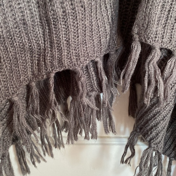 NWT Open Cardigan with Tassels - Picture 5 of 5